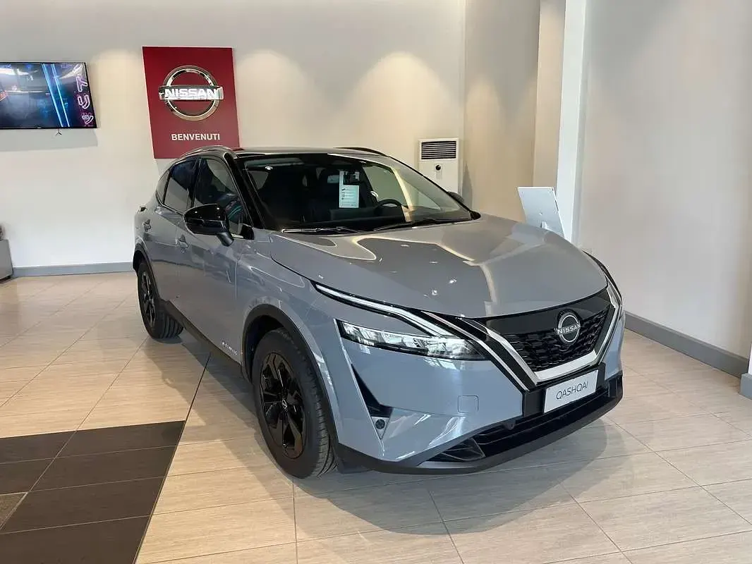 Usata Nissan Qashqai 158 CV (116 kW) 2024 Grigio SUV