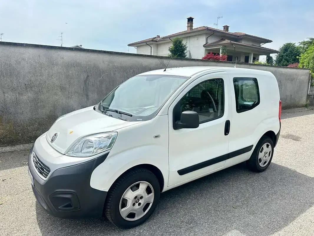 Usata Fiat Fiorino 95 CV (69 kW) 2021 Monovolume