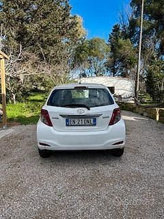 Usata Toyota Yaris 2012 Bianco Berlina