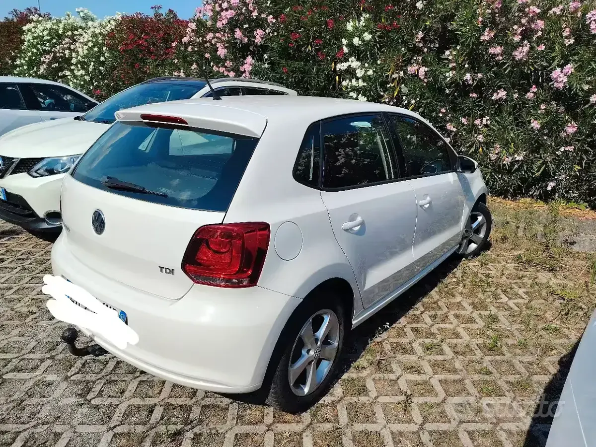 Usata VW Polo Sound 75 CV (55 kW) 2013 Bianco Utilitaria