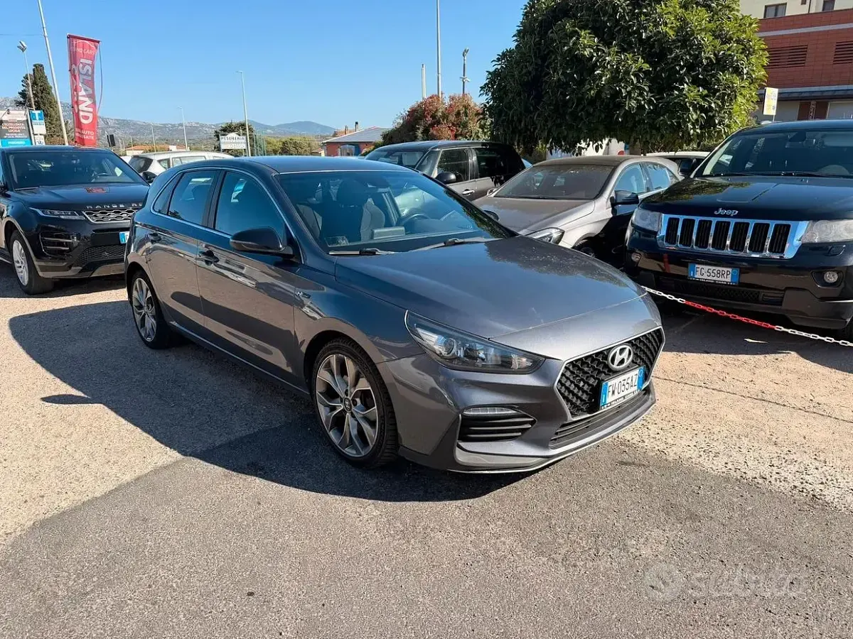 Usata Hyundai i30 N Line 136 CV (100 kW) 2019 Grigio Berlina