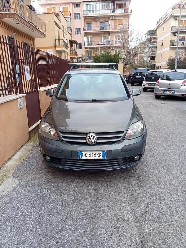 Usata VW Golf Plus 2007 Grigio Monovolume