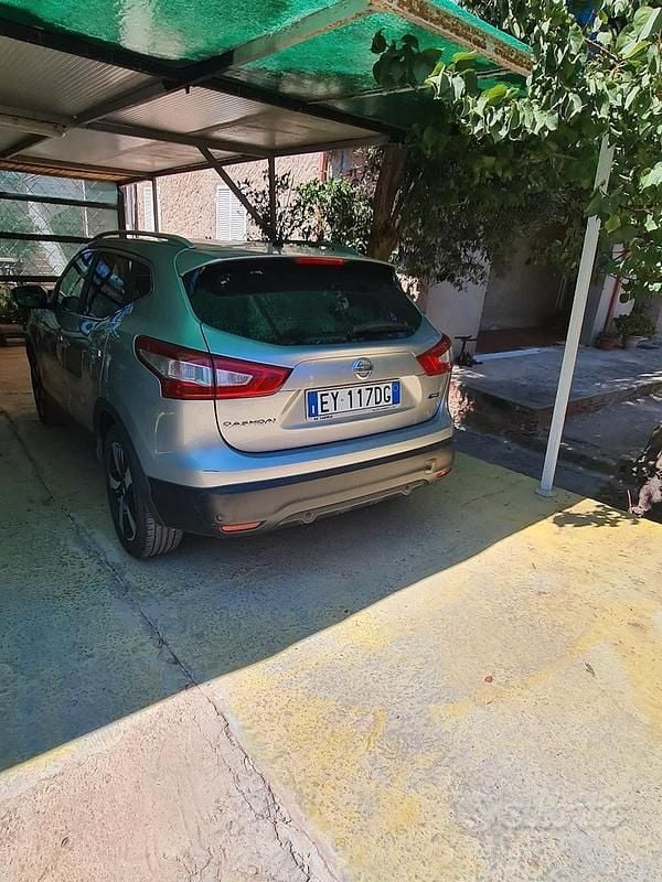 Usata Nissan Qashqai 110 CV (80 kW) 2015 Verde SUV