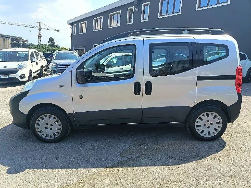 Usata Peugeot Bipper Outdoor 68 CV (50 kW) 2009 Grigio Monovolume
