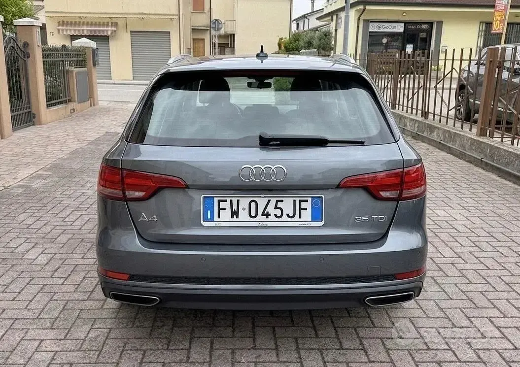 Usata Audi A4 150 CV (110 kW) 2019 Grigio Station wagon