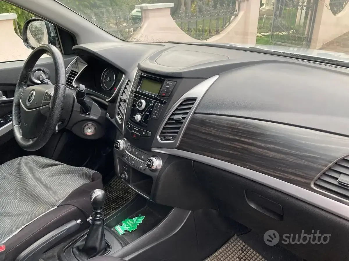 Usata SsangYong Korando 149 CV (109 kW) 2016 Grigio SUV