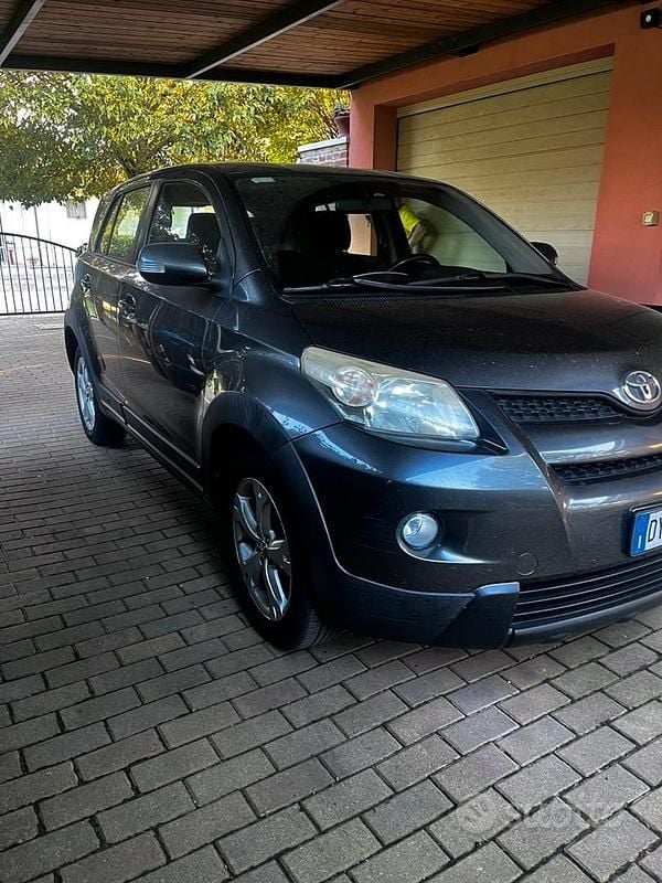 Usata Toyota Urban Cruiser 90 CV (66 kW) 2009 Utilitaria