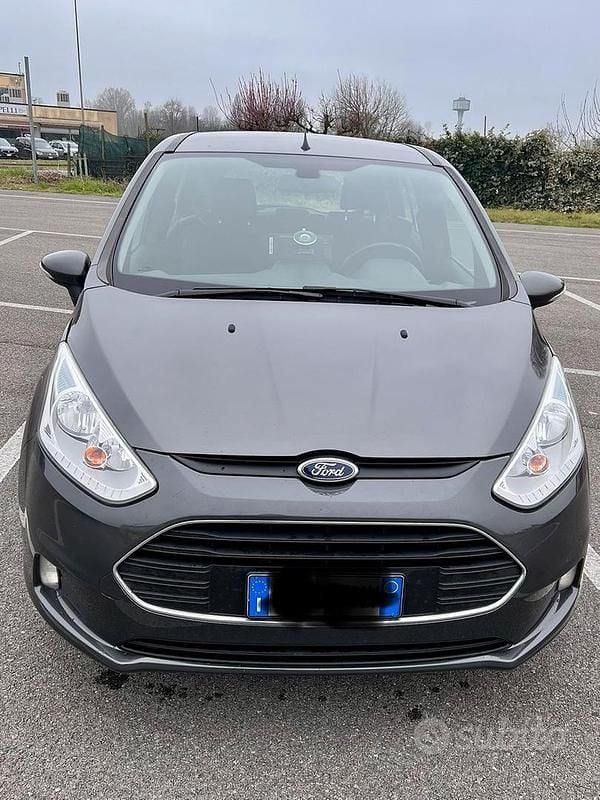 Usata Ford B-MAX 90 CV (66 kW) 2017 Grigio Monovolume