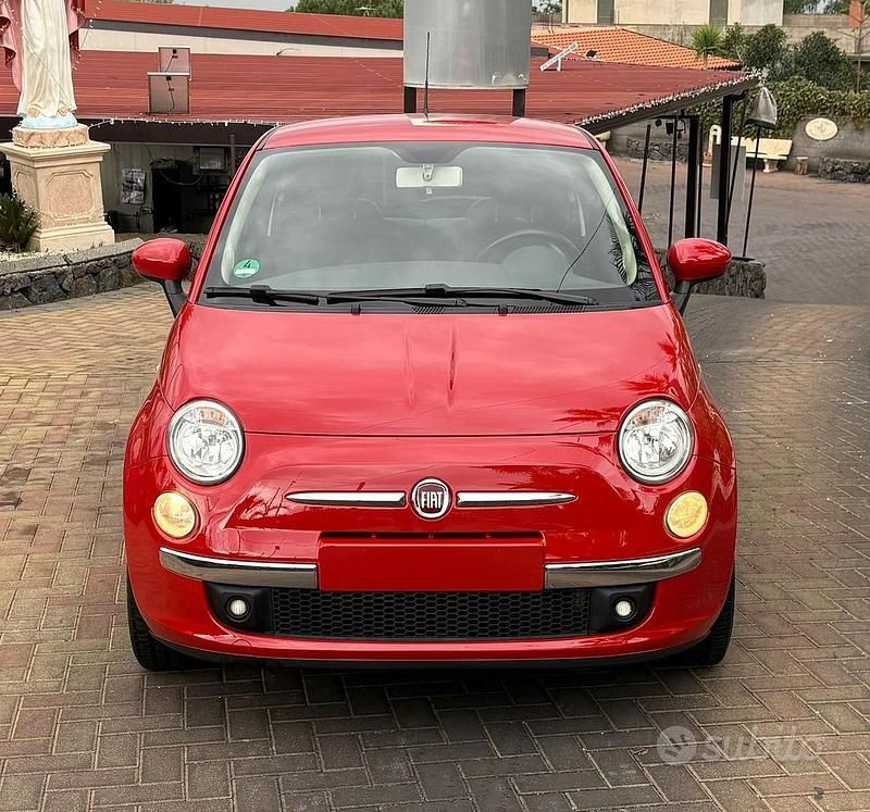 Rosso Usata 2010 Fiat 500 Tre volumi | 5000 € (Ottimo prezzo) - Immagine 1/4