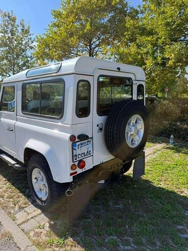 Usata Land Rover Defender 122 CV (89 kW) 2007 Bianco SUV