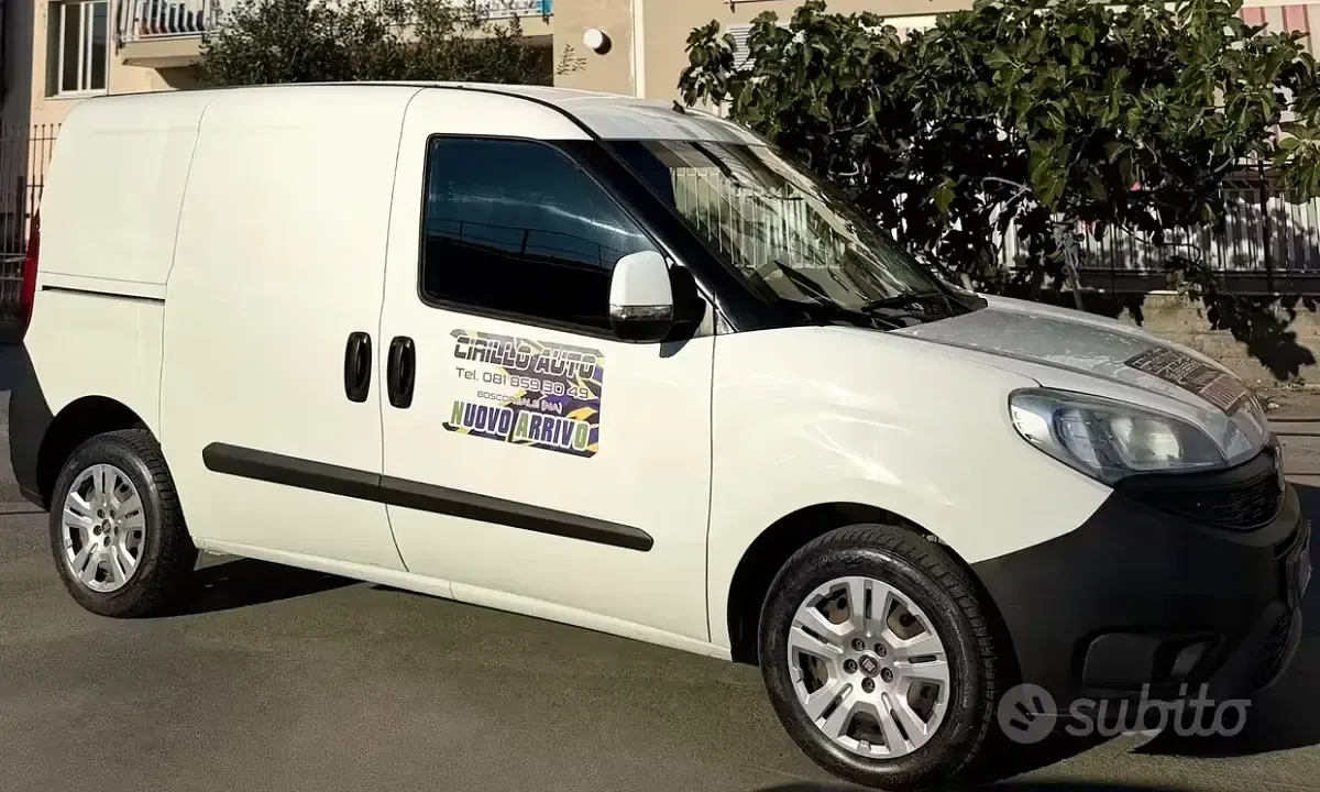 Usata Fiat Doblò 105 CV (77 kW) 2016 Bianco Monovolume