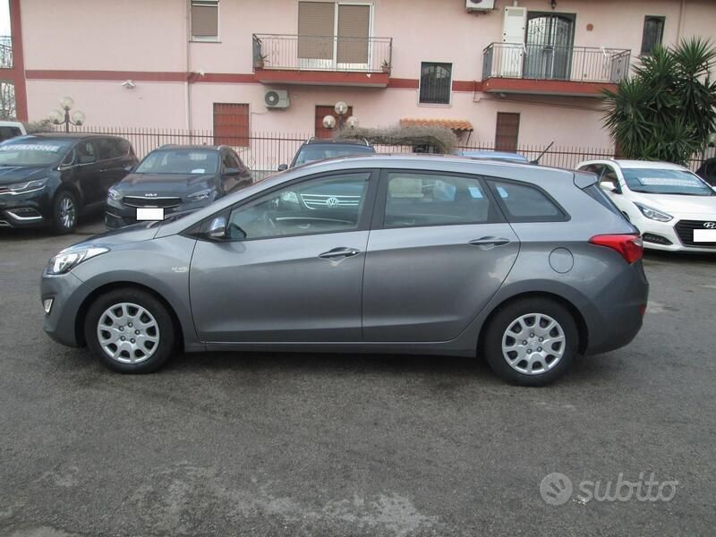 Usata Hyundai i30 Classic 110 CV (80 kW) 2013 Grigio Station wagon