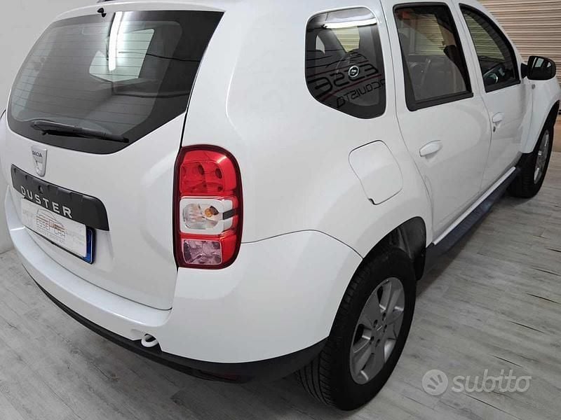 Usata Dacia Duster Ambiance 110 CV (80 kW) 2016 Bianco SUV