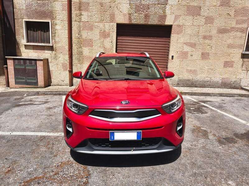 Rosso Usata 2017 Kia Stonic Style SUV | 11.900 € (Buon prezzo) - Immagine 1/4