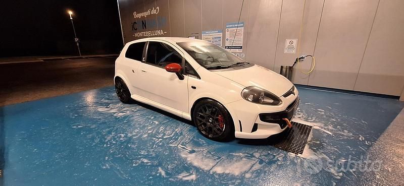 Usata Abarth Punto 210 CV (154 kW) 2012 Bianco Utilitaria