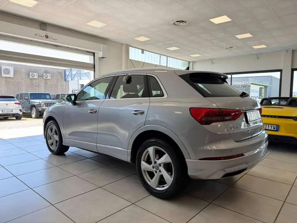 Usata Audi Q3 190 CV (139 kW) 2019 Argento SUV