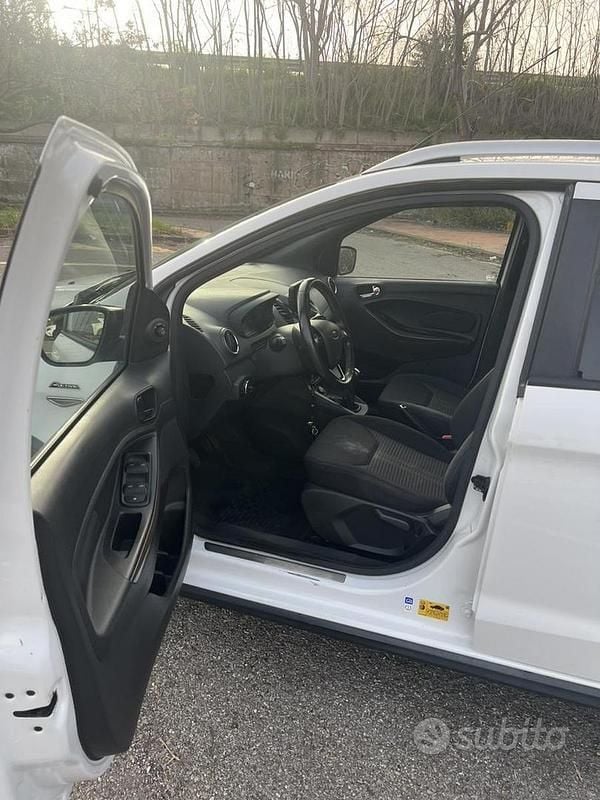 Usata Ford Ka Plus 86 CV (63 kW) 2019 Bianco Utilitaria