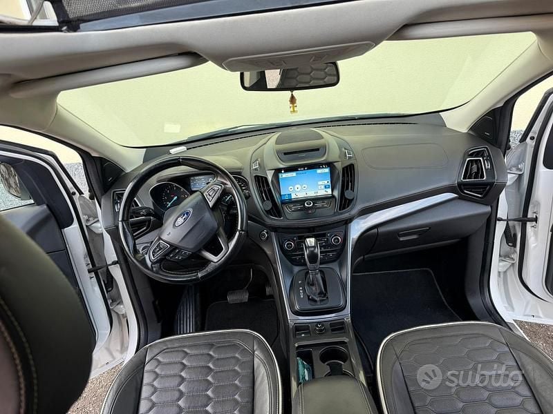 Usata Ford Kuga Vignale 150 CV (110 kW) 2018 Bianco SUV