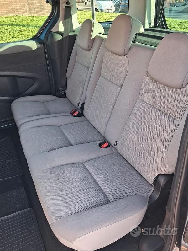 Usata Peugeot Partner 90 CV (66 kW) 2009 Grigio Monovolume