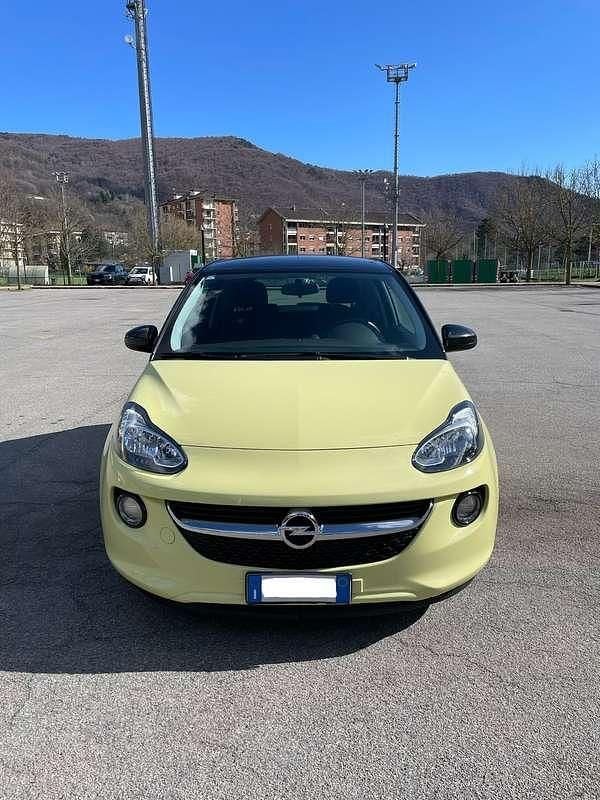 Usata Opel Adam Glam 70 CV (51 kW) 2015 Giallo Utilitaria