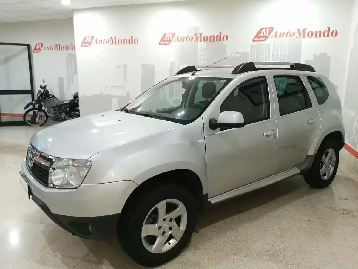 Usata Dacia Duster 105 CV (77 kW) 2012 Argento SUV