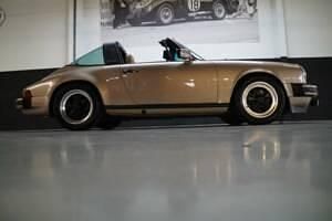 Usata Porsche 911SC 204 CV (150 kW) 1982 Oro Cabrio