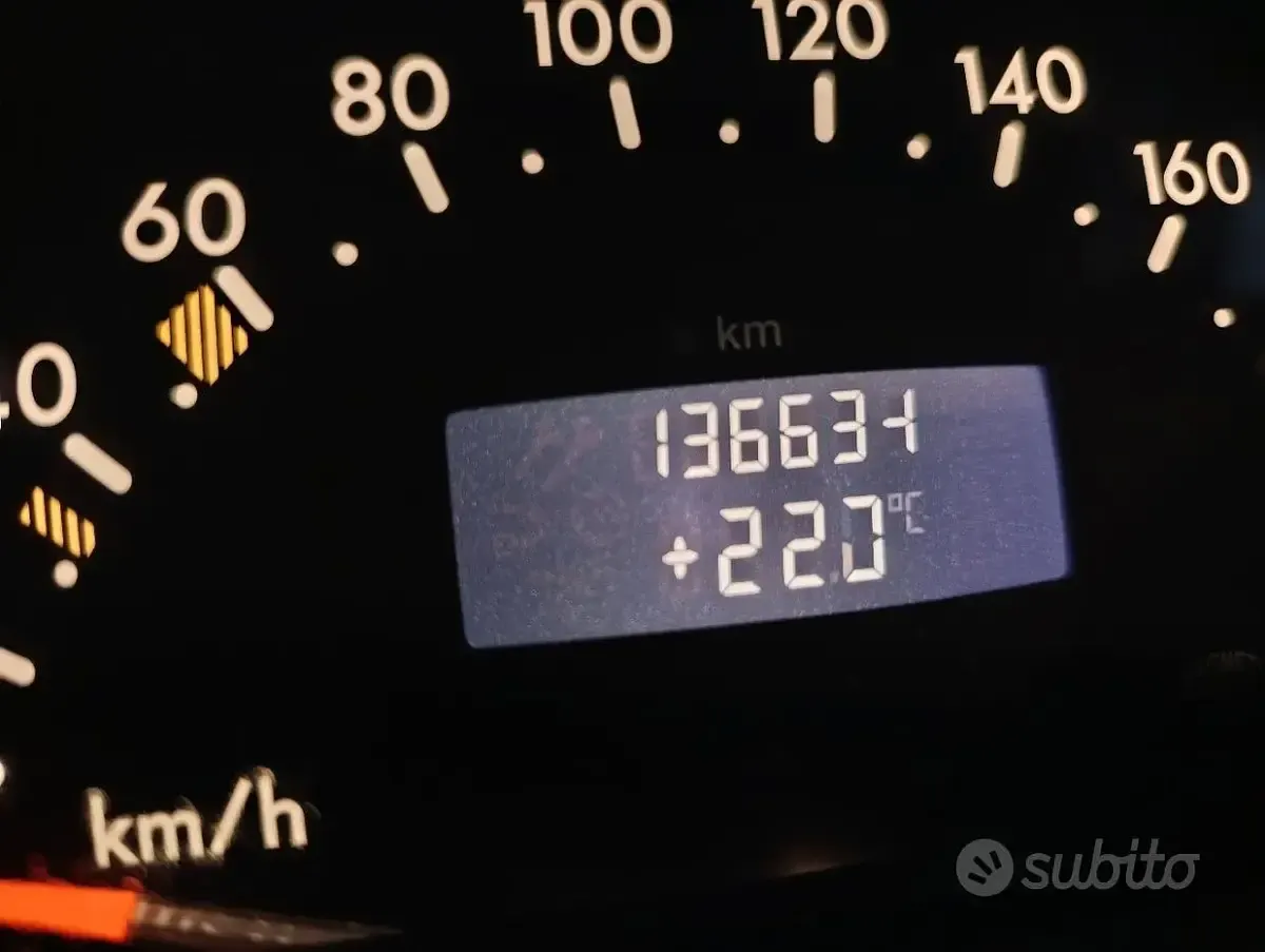 Usata Mercedes A160 102 CV (75 kW) 2000 Grigio Berlina