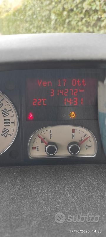 Usata Lancia Musa 90 CV (66 kW) 2007 Monovolume