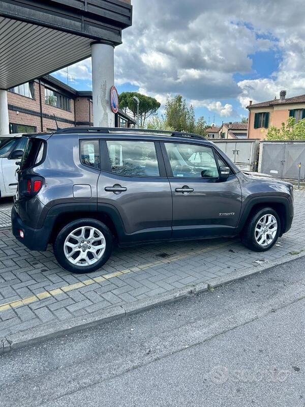 Usata Jeep Renegade Longitude 120 CV (88 kW) 2018 Grigio SUV