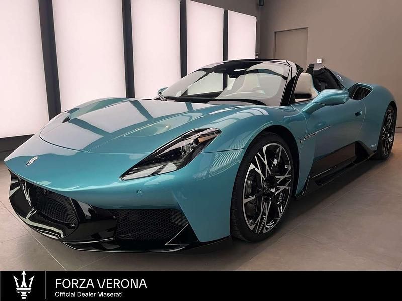 Nuova Maserati MCPURA 630 CV (463 kW) 2026 Aqua rainbow Cabrio