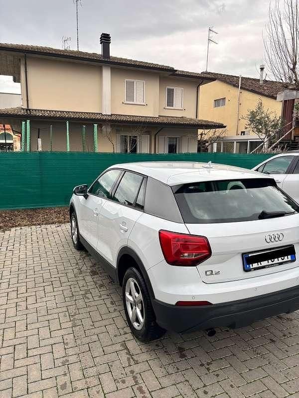 Usata Audi Q2 Business 116 CV (85 kW) 2018 Bianco SUV