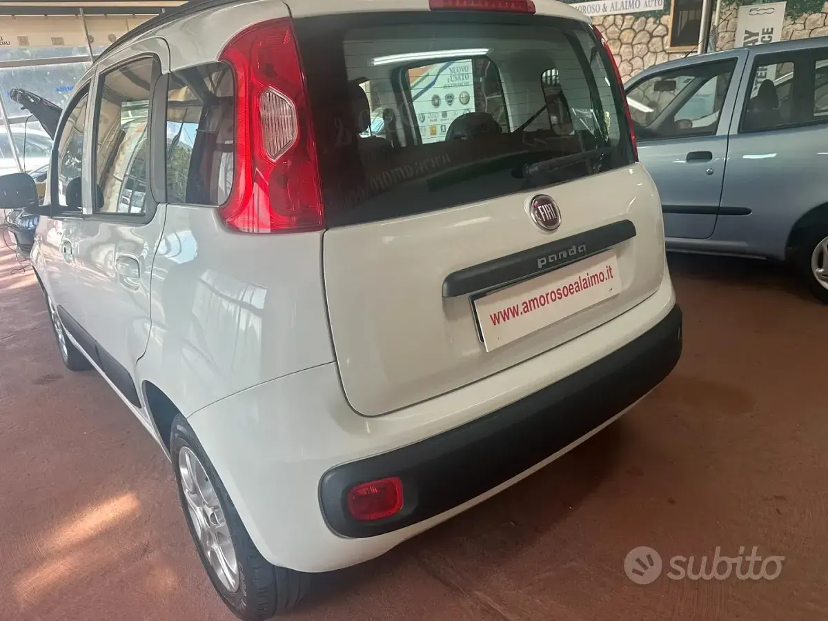 Usata Fiat Panda Lounge 80 CV (58 kW) 2017 Bianco Utilitaria