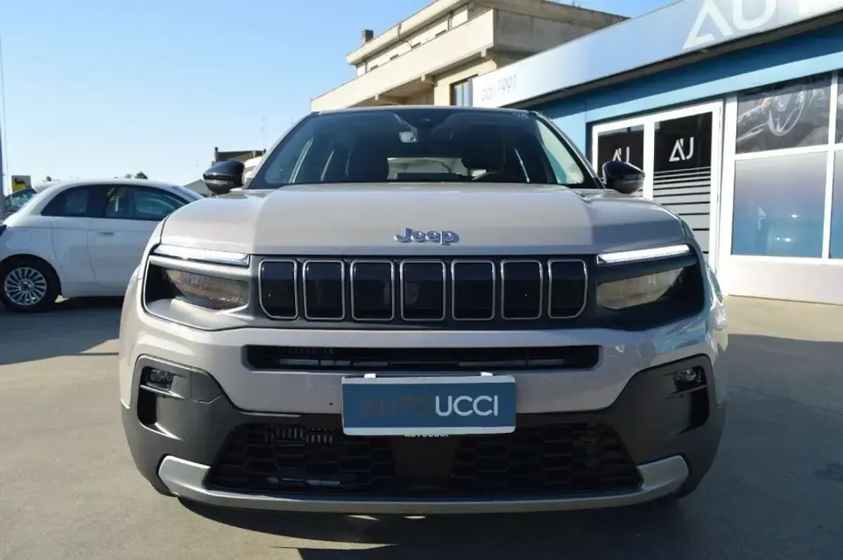 Usata Jeep Avenger Altitude 101 CV (74 kW) 2025 Stone SUV
