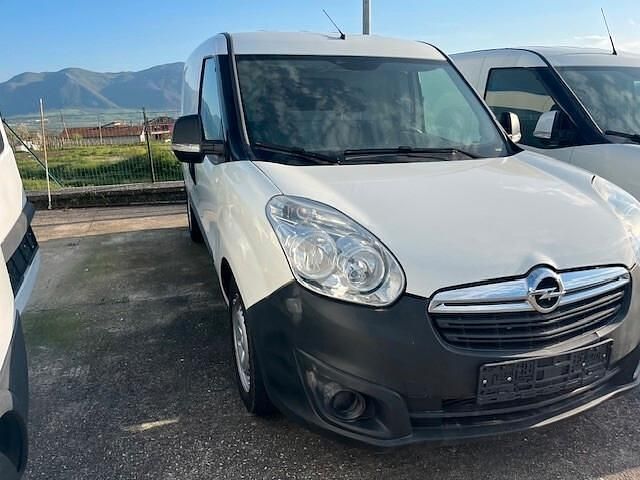 Occasion Opel Combo 95 ch (69 kW) 2017 Blanc Monospace
