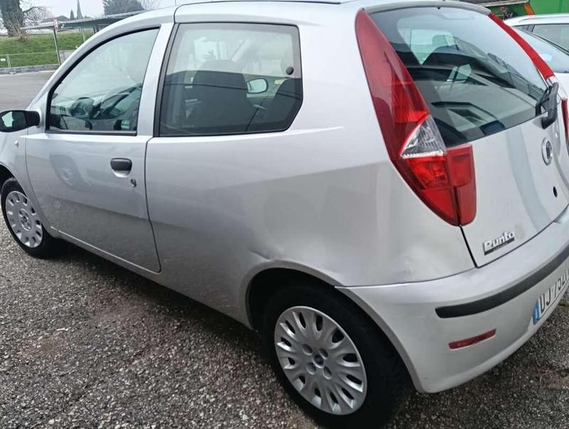 Usata Fiat Punto Classica 60 CV (44 kW) 2007 Utilitaria