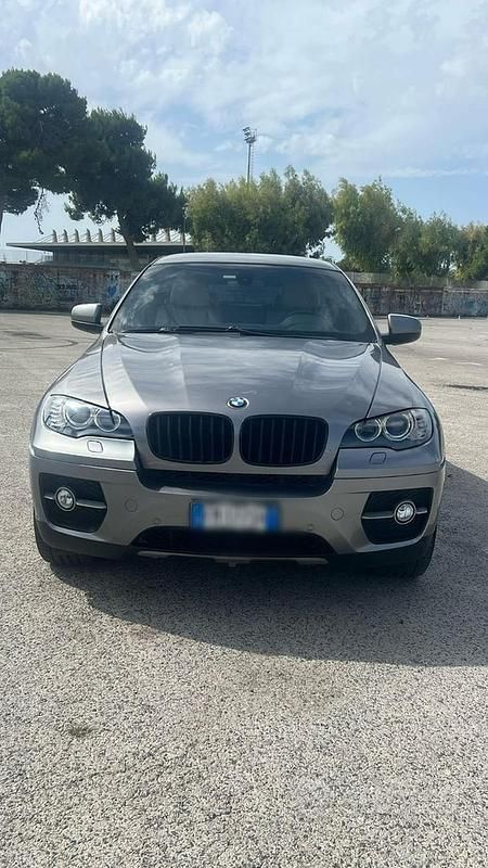 Begagnad BMW X6 2009 Grå SUV