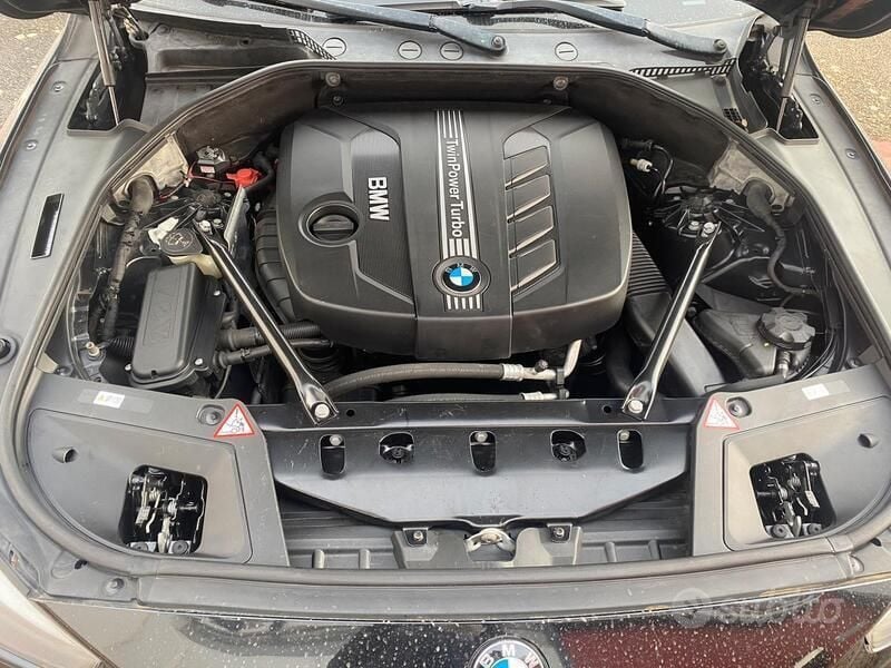 Usata BMW 520 Gran Turismo 184 CV (135 kW) 2012 Nero Berlina