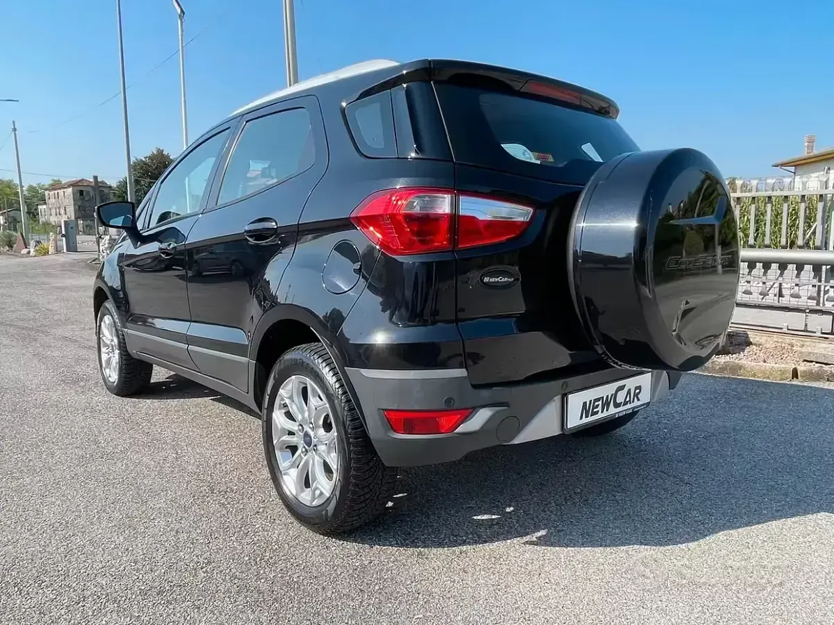 Usata Ford Ecosport Titanium 90 CV (66 kW) 2015 Nero SUV