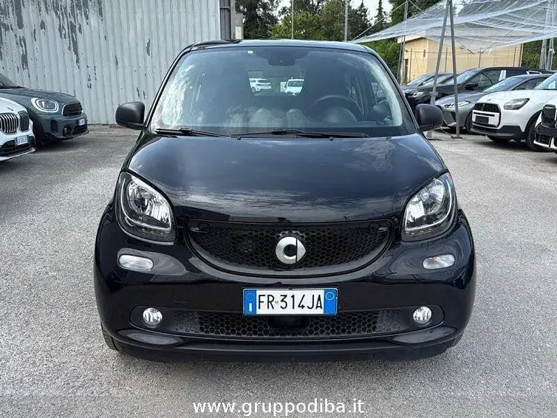 Usata Smart ForFour Passion 90 CV (66 kW) 2018 Nero Utilitaria