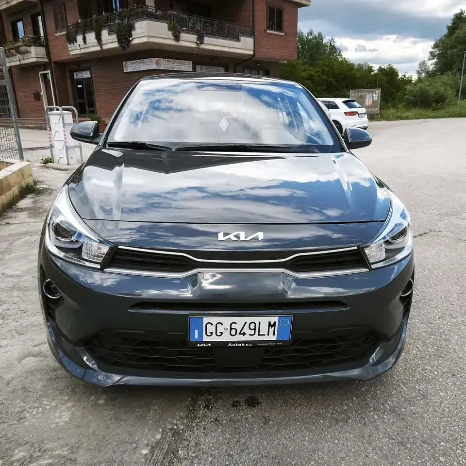 Usata Kia Rio Comfort 101 CV (74 kW) 2022 Other Berlina