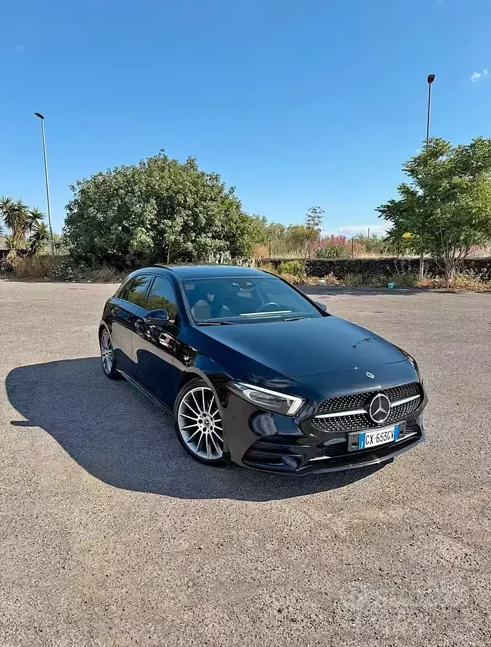 Usata Mercedes A180 116 CV (85 kW) 2024 Nero Berlina