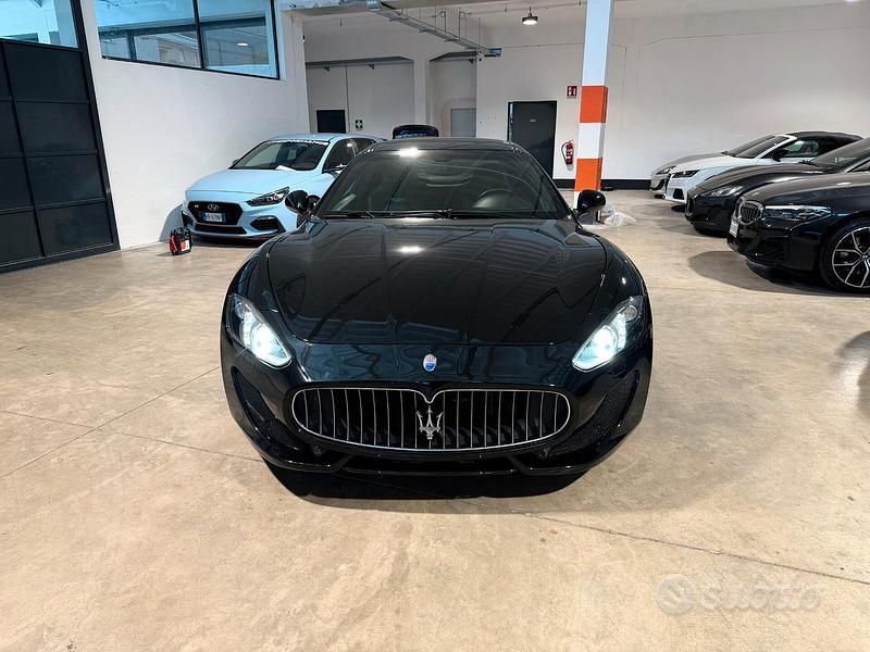Usata Maserati Granturismo 460 CV (338 kW) 2013 Nero Coupé