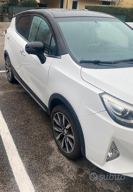 Begagnad DR DR4 114 HK (83 kW) 2021 Vit SUV
