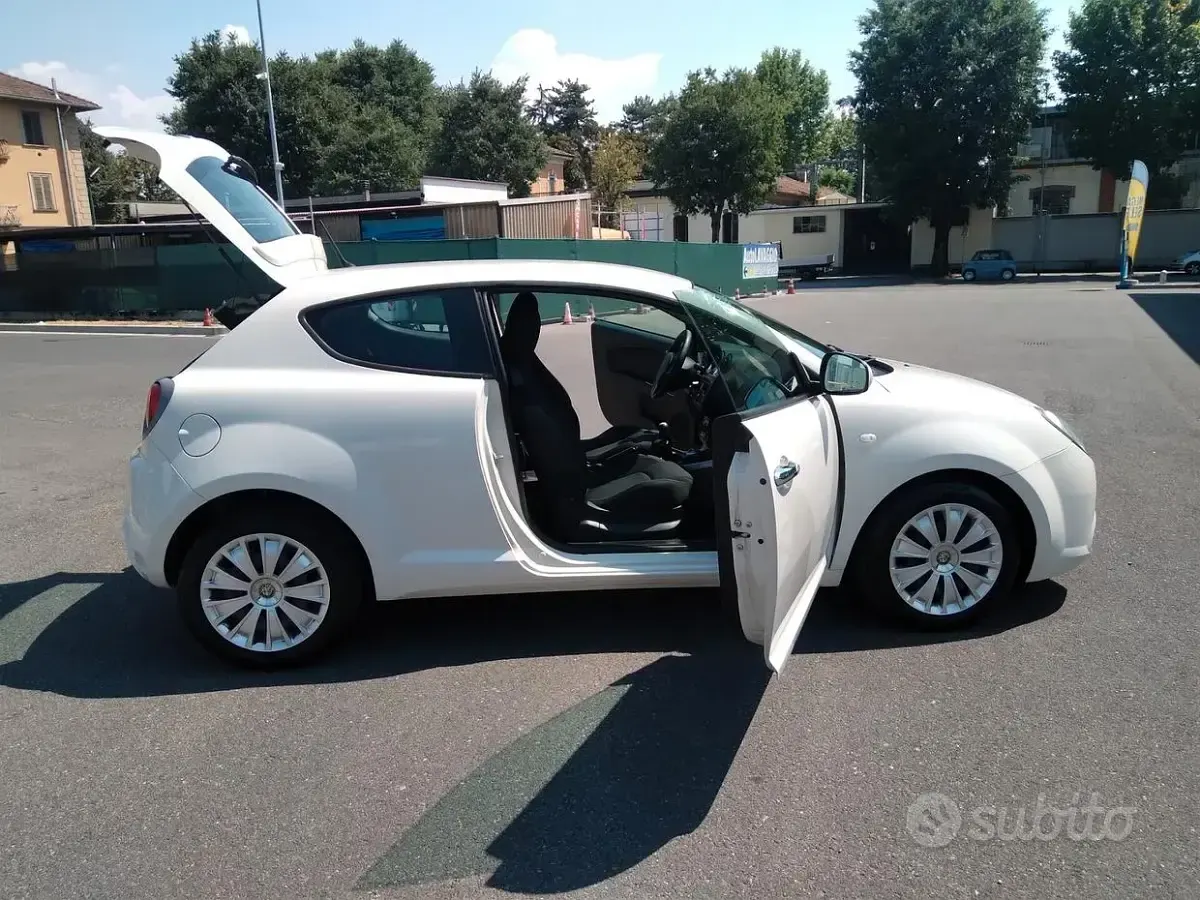 Usata Alfa Romeo MiTo Progression 85 CV (62 kW) 2012 Beige Utilitaria