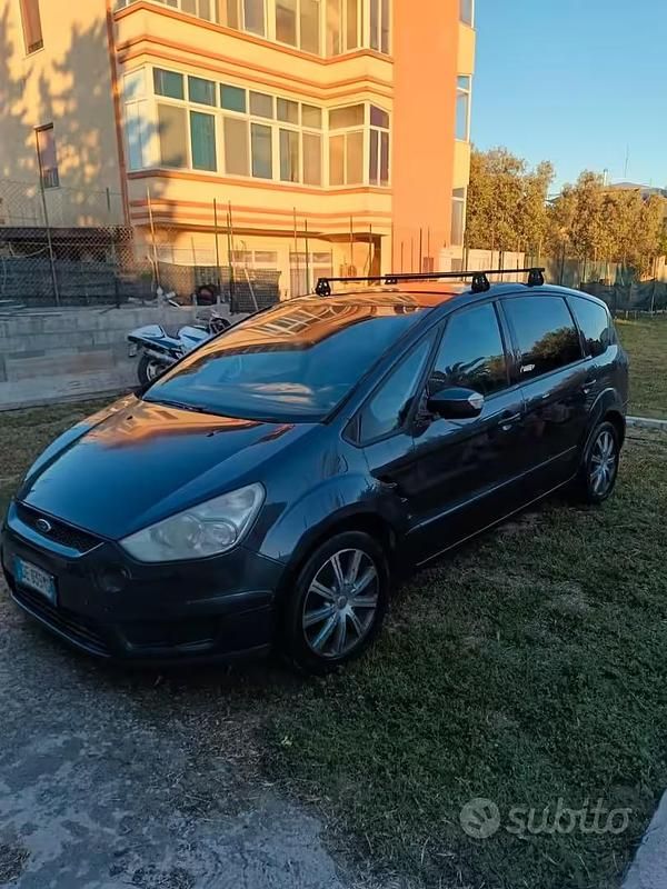Usata Ford S-MAX 125 CV (91 kW) 2007 Blu Monovolume