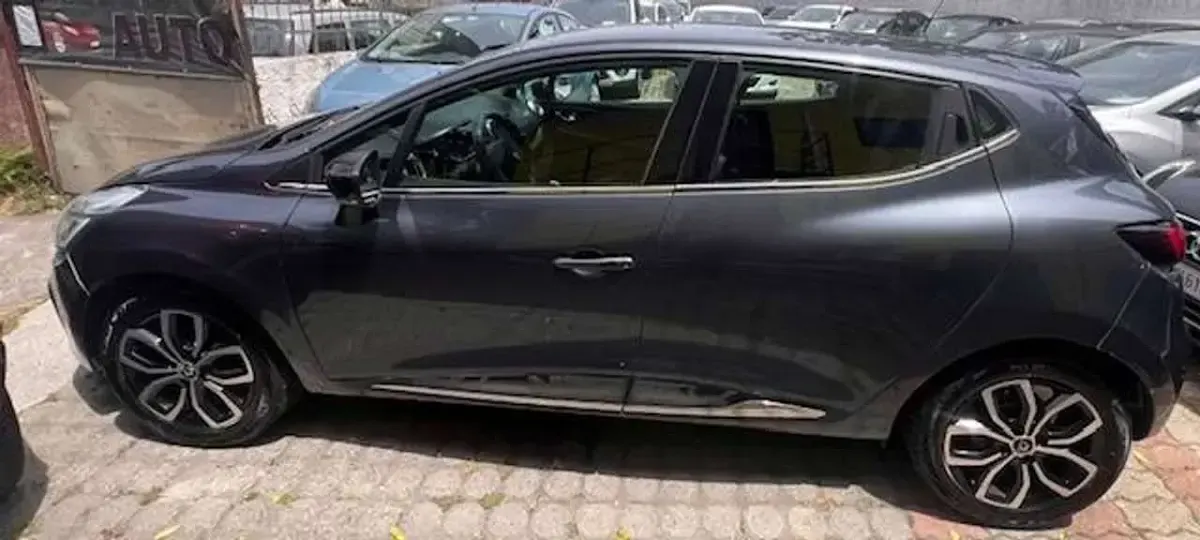 Usata Renault Clio IV 90 CV (66 kW) 2018 Grigio Berlina