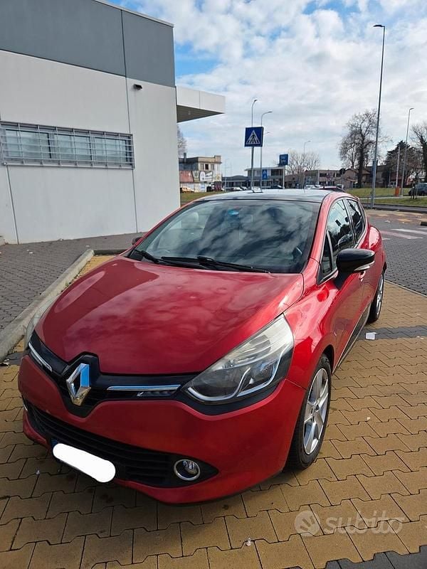 Usata Renault Clio IV 90 CV (66 kW) 2012 Rosso Utilitaria