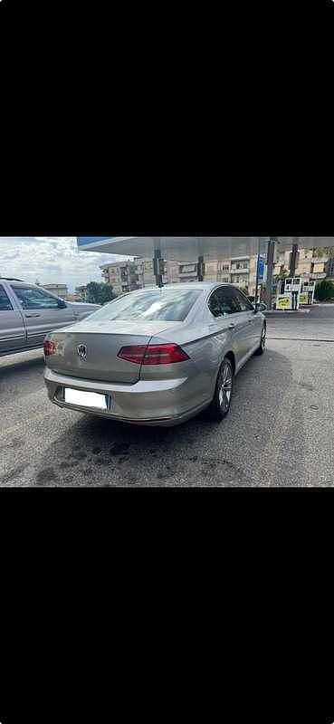 Usata VW Passat Executive 190 CV (139 kW) 2015 Berlina