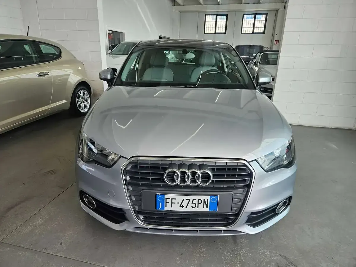 Usata Audi A1 S-Line 86 CV (63 kW) 2015 Argento Utilitaria