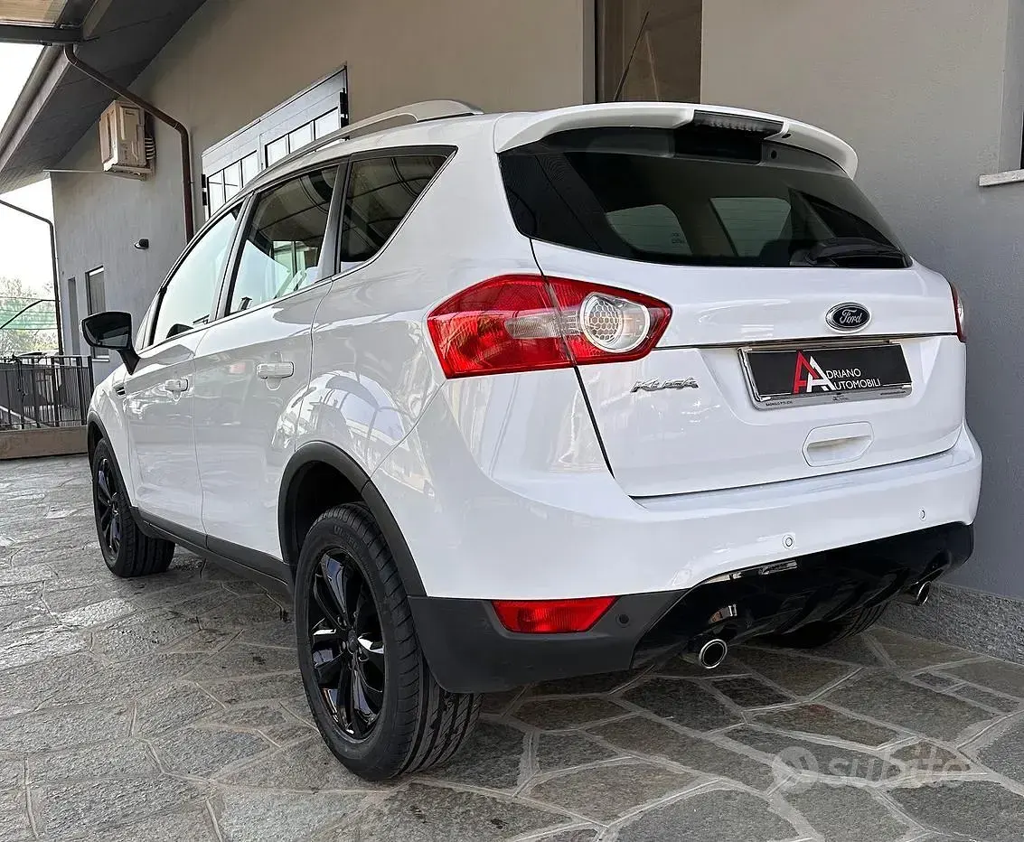Usata Ford Kuga Titanium 163 CV (119 kW) 2013 Bianco SUV